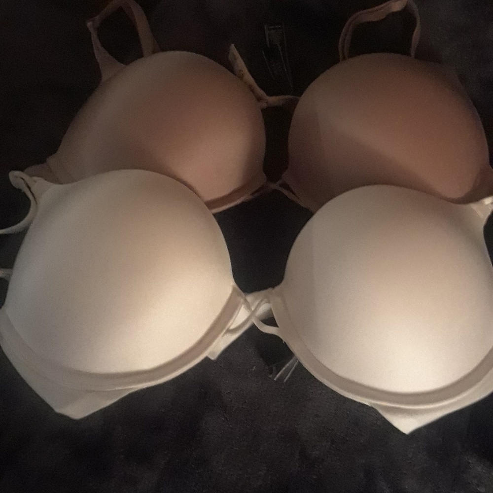 Two Victoria secret bras